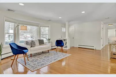 72 Crosby St, Arlington, MA 02474 - Photo 3