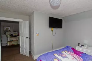 52 Orlando St, Springfield, MA 01108 - Photo 11