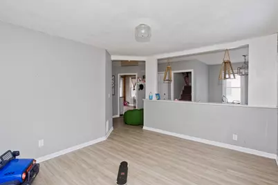 52 Orlando St, Springfield, MA 01108 - Photo 5