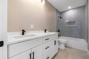 1088 Saratoga, Boston, MA 02128 - Photo 21