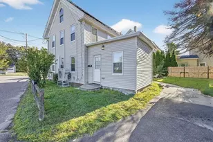 96 Pleasant St, Ashland, MA 01721 - Photo 19