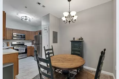 21 Hampshire Rd #111, Methuen, MA 01844 - Photo 3