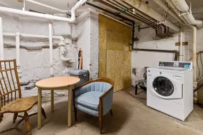 21 Bowdoin St #2B, Boston, MA 02114 - Photo 9