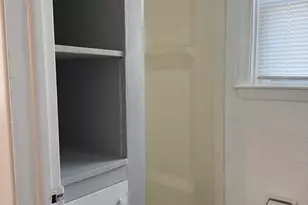 148 Maxfield St, New Bedford, MA 02740 - Photo 11