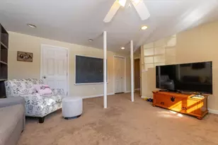 377 Rumonoski Dr, Northbridge, MA 01534 - Photo 31