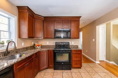 377 Rumonoski Dr, Northbridge, MA 01534 - Photo 7