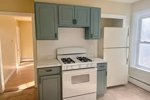 34 Cherry St, Brockton, MA 02301 - Photo 5