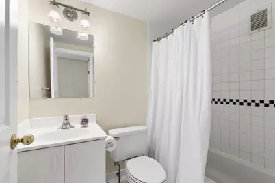 534 Beacon St #302, Boston, MA 02215 - Photo 13