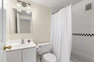 534 Beacon St, Boston, MA 02215 - Photo 13