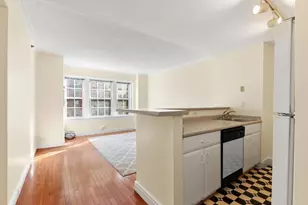 534 Beacon St, Boston, MA 02215 - Photo 3