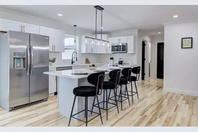 6 Winslow Rd, Ware, MA 01082 - Photo 3