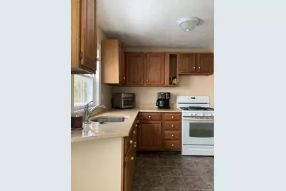 383 Summer St, Brockton, MA 02302 - Photo 3