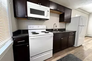 171 Pleasant St, Attleboro, MA 02703 - Photo 3