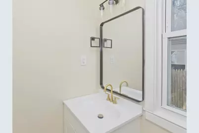 22 Spring St, Ware, MA 01082 - Photo 9