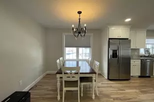 152 W Main St, Millbury, MA 01527 - Photo 5