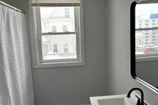 10 Cottage St, Worcester, MA 01609 - Photo 9