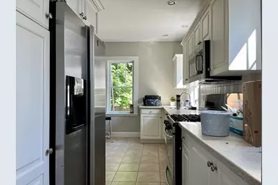 72 Everett St #1, Arlington, MA 02474 - Photo 5