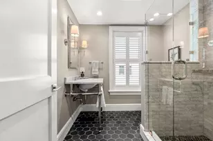 28 Bradford St, Boston, MA 02118 - Photo 31