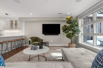 28 Bradford St, Boston, MA 02118 - Photo 15