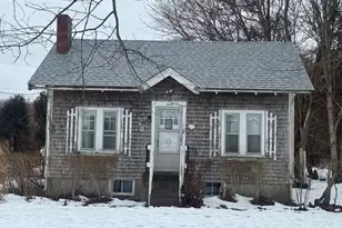 649 Horseneck Rd, Dartmouth, MA 02748 - Photo 5