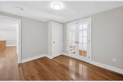 39-41 Neillian St, Bedford, MA 01730 - Photo 11