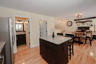 11 Rockingham Rd, Auburn, NH 03032 - Photo 13