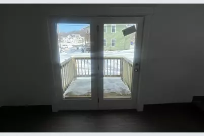 89 Bristol St, Springfield, MA 01109 - Photo 17