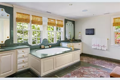 63 Goddard Avenue, Brookline, MA 02445 - Photo 21