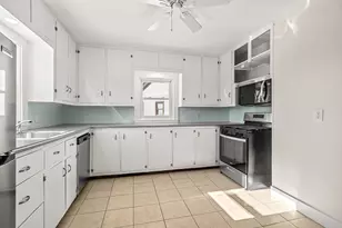 15 Mt Vernon St, Gloucester, MA 01930 - Photo 11