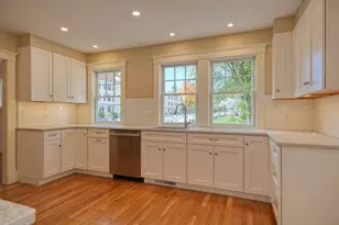 71 Church St, Winchester, MA 01890 - Photo 3