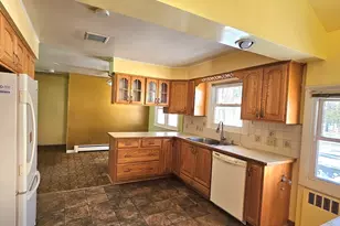 59 N Hatfield Rd, Hatfield, MA 01038 - Photo 3