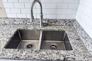 64 Charlotte St, Worcester, MA 01610 - Photo 15