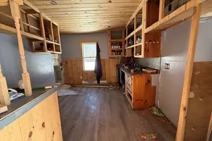 92 Chace Rd, Freetown, MA 02717 - Photo 5