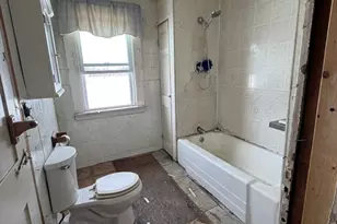 92 Chace Rd, Freetown, MA 02717 - Photo 9