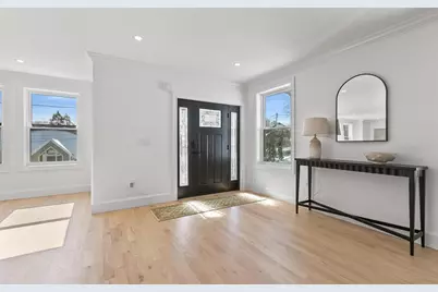 15 Landry Road, Medford, MA 02155 - Photo 3