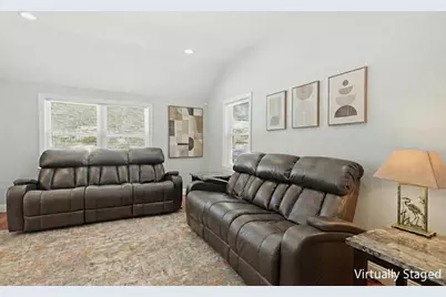 24 Holly Street, Billerica, MA 01821 - Photo 3