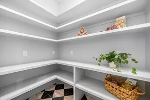 92 Hill St, Lexington, MA 02421 - Photo 13