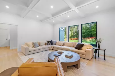 92 Hill St, Lexington, MA 02421 - Photo 3