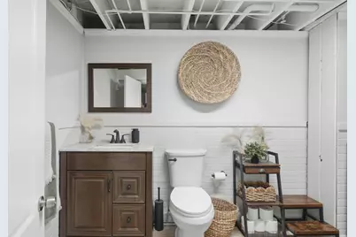 28 Old Jarvis Ave, Holyoke, MA 01040 - Photo 19