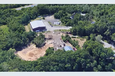 9 B Wellington Rd, Oxford, MA 01540 - Photo 1