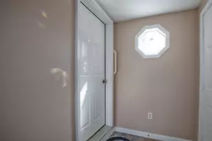 214 Alvord Pl, South Hadley, MA 01075 - Photo 9