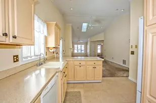 214 Alvord Pl, South Hadley, MA 01075 - Photo 7