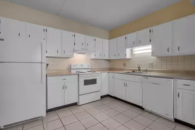 80 N. Warren Street #30, Woburn, MA 01801 - Photo 3