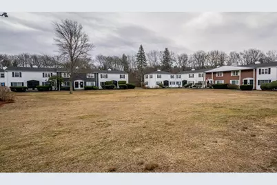 40 Roberts Dr #40, Bedford, MA 01730 - Photo 1