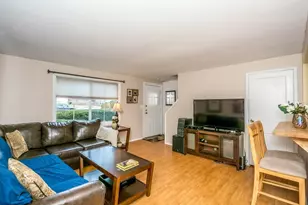 40 Roberts Dr, Bedford, MA 01730 - Photo 9