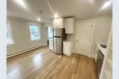 190 3rd Street #3, Cambridge, MA 02141 - Photo 3