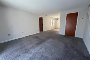 213 Victoria Heights Rd, Boston, MA 02136 - Photo 3