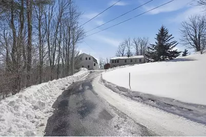 435 Partridge St, Gardner, MA 01440 - Photo 3