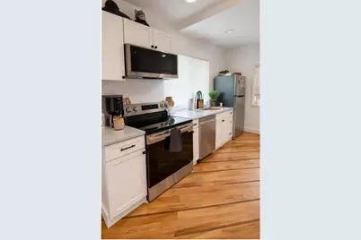 585 Shirley St #2, Winthrop, MA 02152 - Photo 3