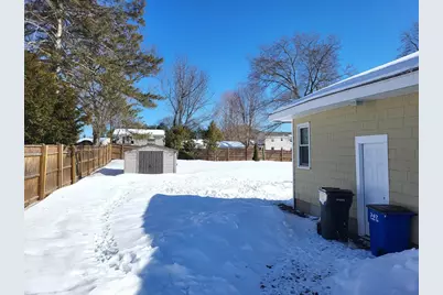 347 Lake St, Haverhill, MA 01832 - Photo 13